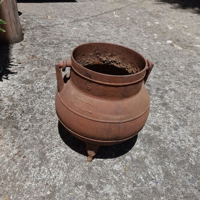 Panela e ferro vintage