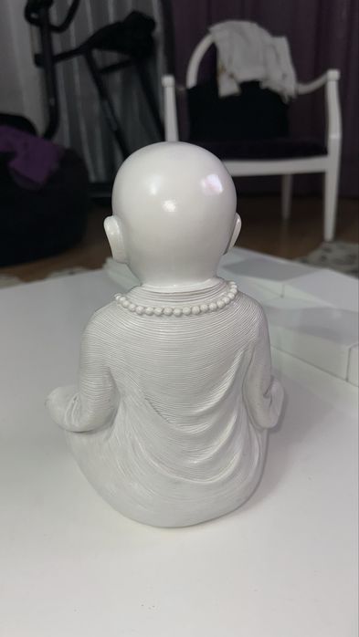 buda branco pequeno