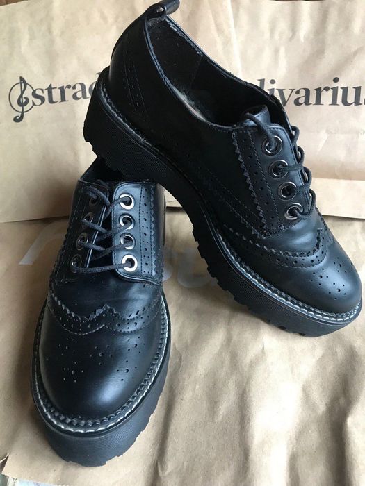 Броги жіночі Stradivarius (36 розмір)