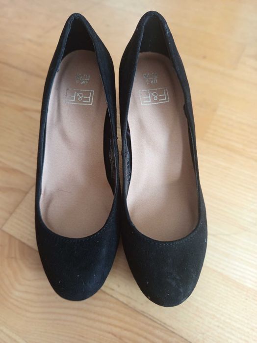 buty, czarne czółenka