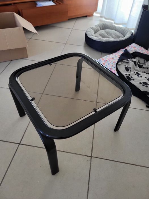 Mesa de centro com Tampo de vidro