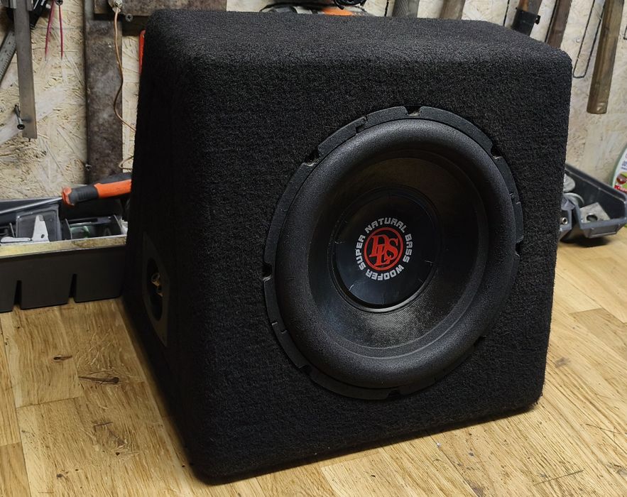 Skrzynia Basowa DLS KW10 oldschool 200w rms 4ohm 25cm 10" hi end close