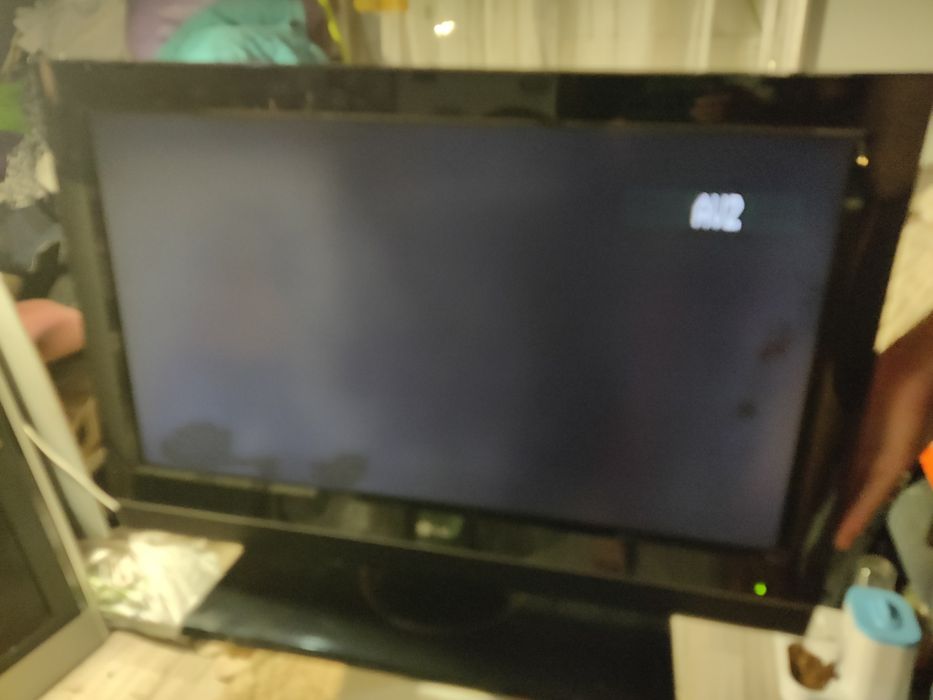 LG 32” LCD TV – Excelente estado