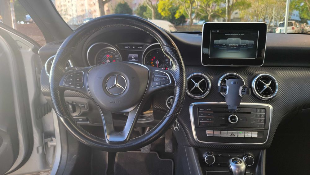 Mercedes-Benz A 180 CDi BE Edition Urban (Versão 2016)