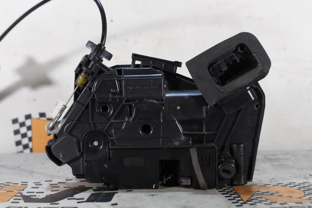 Fechadura / fecho porta trás direito VOLKSWAGEN Golf VII (5G1, BQ1, BE