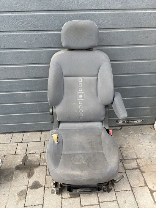 Fotel prawy pasażera Citroen Berlingo II podgrzewany