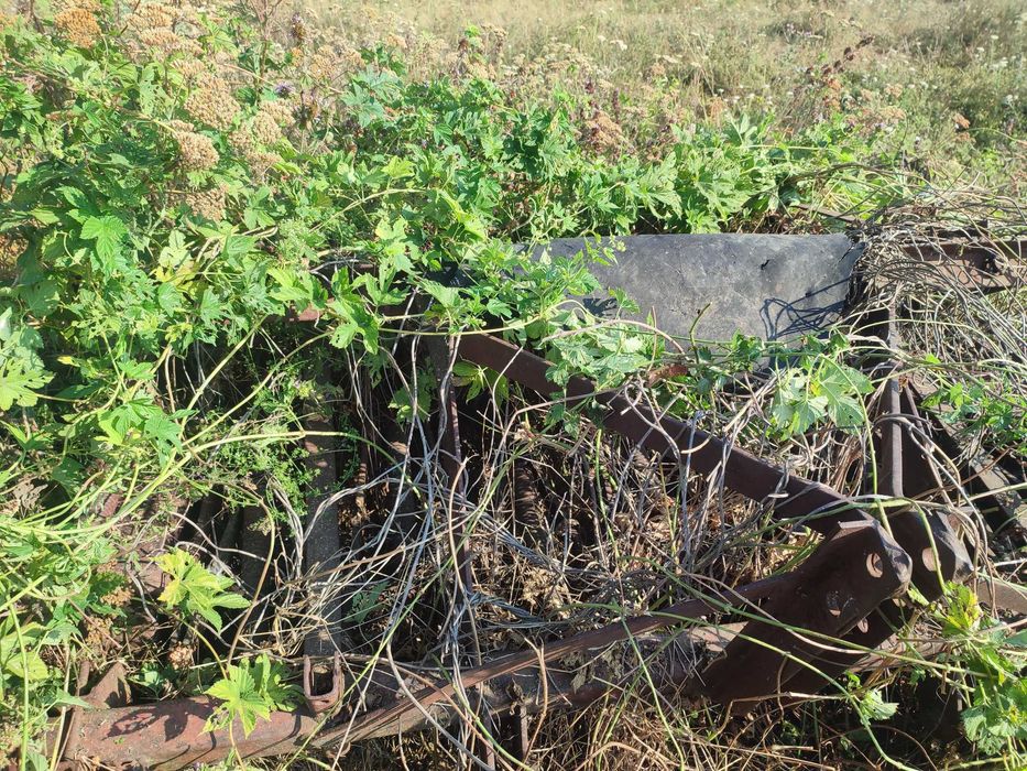 Сельхоз техніка навіснн