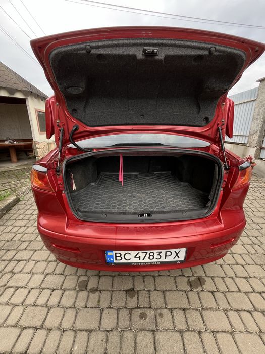 Mitsubishi Lancer 10