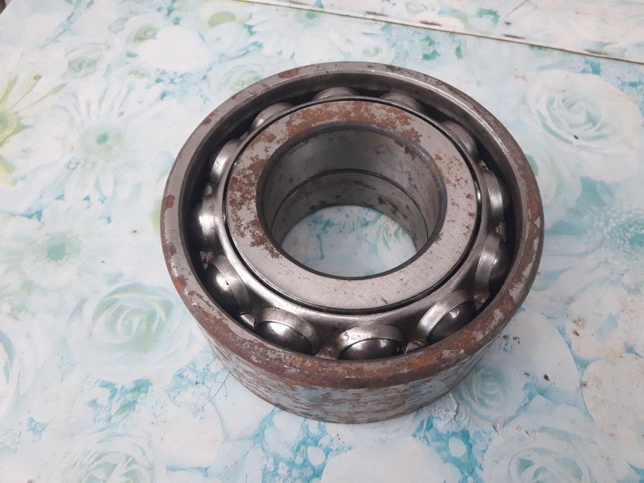 Продам підшипник 3086313 шариковий радіальний сферичний.