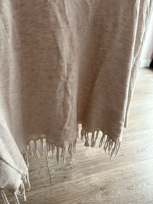 Sweterk damski z frędzlami M