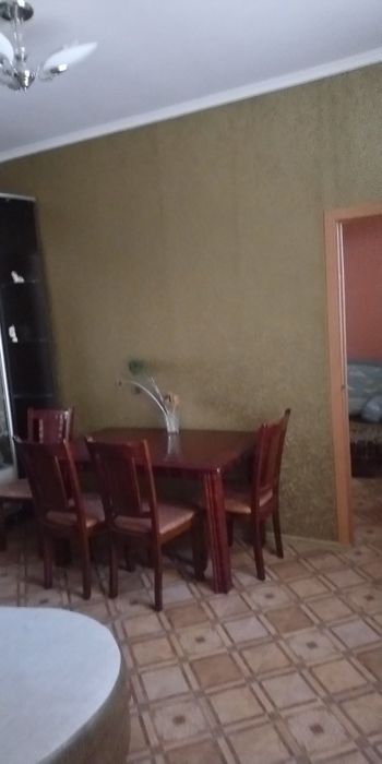 Продам 4-х.кім.квартиру в Новій Ушиці,