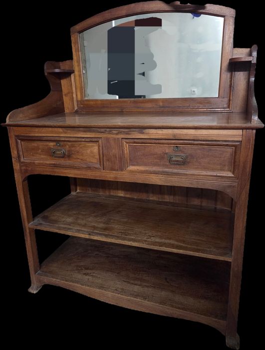 Móvel antigo em cerejeira