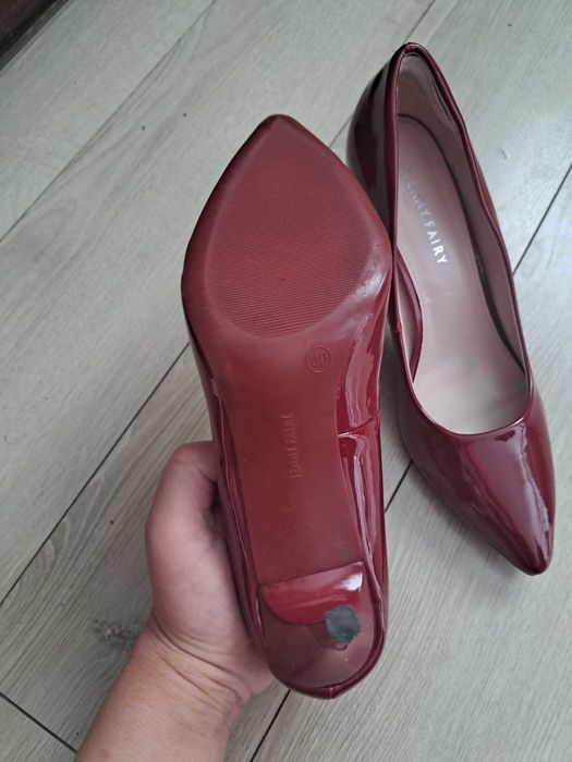 Szpilki Jenny Fairy bordowe lakier