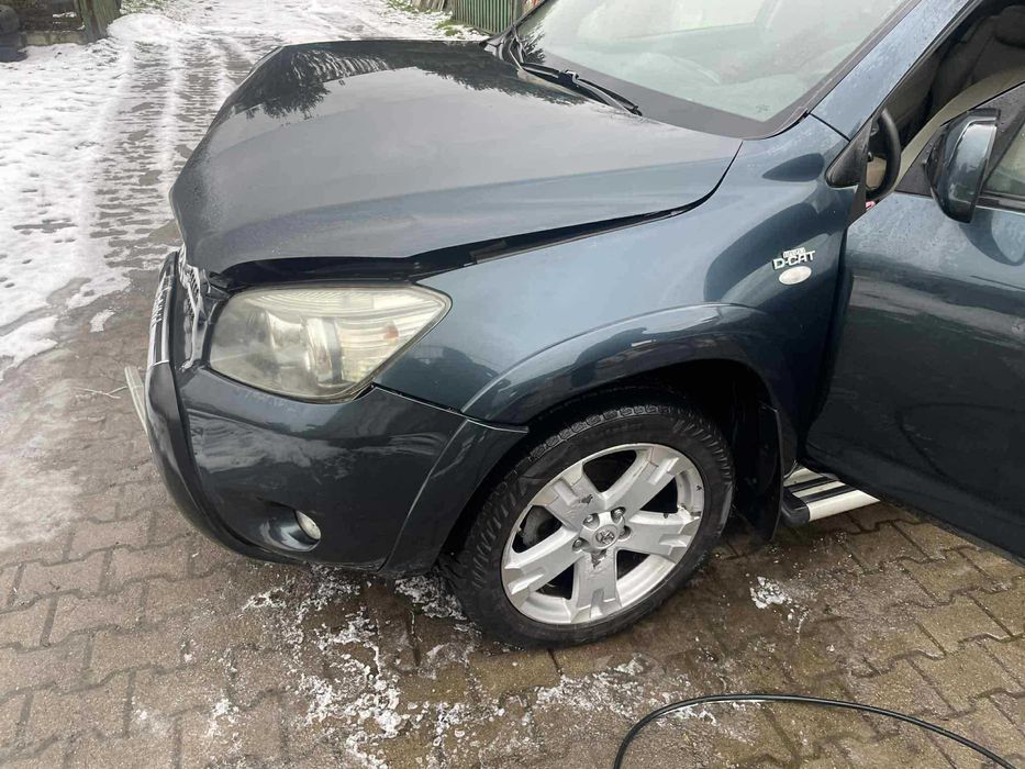 Toyota RAV 4 2.2 DCAT 177km 2007r.