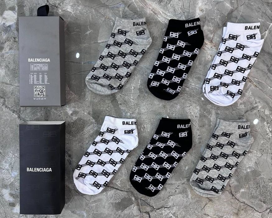 Nowe męskie skarpety balenciaga 6 par w pudełku 40/45