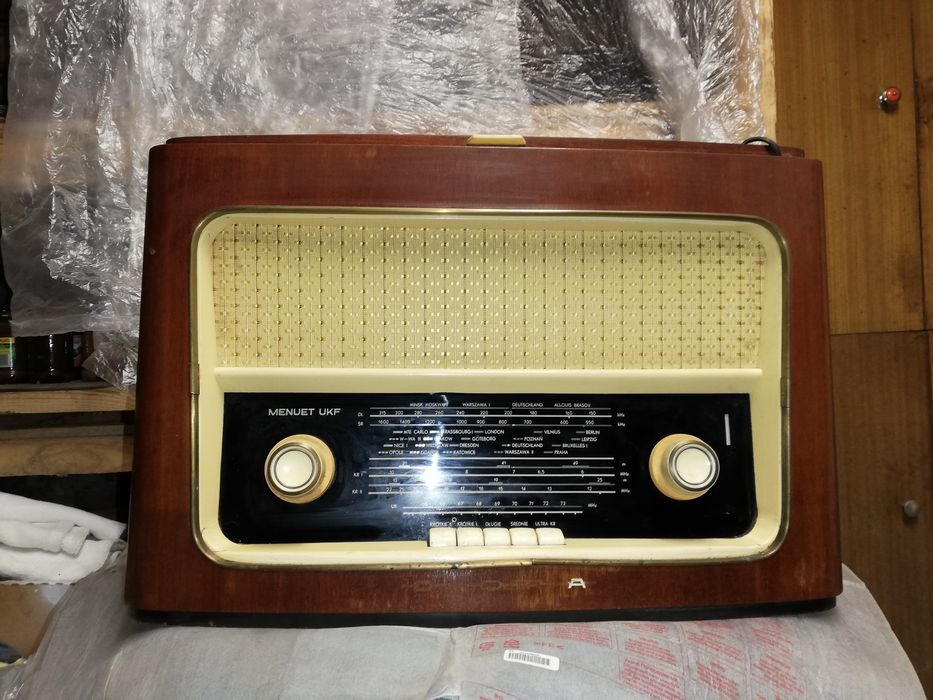 Radio Diora MENUET 6204 wraz z gramofonem