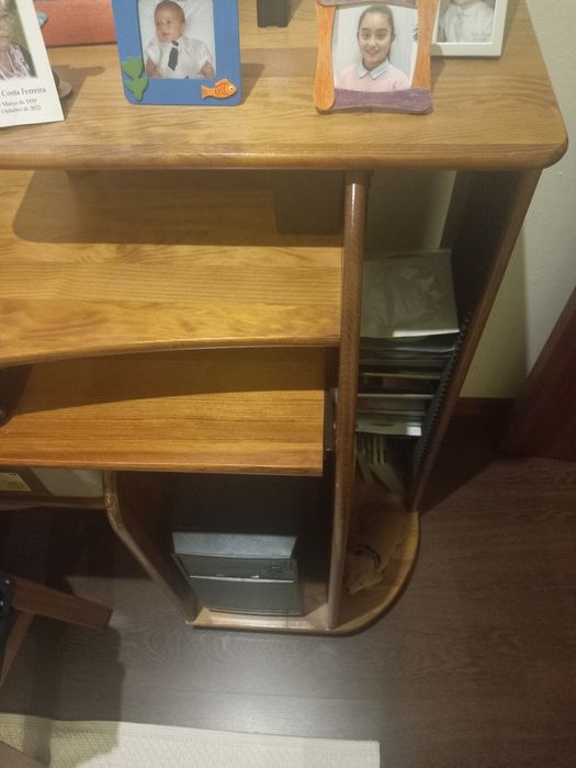 Mesa de computador barata