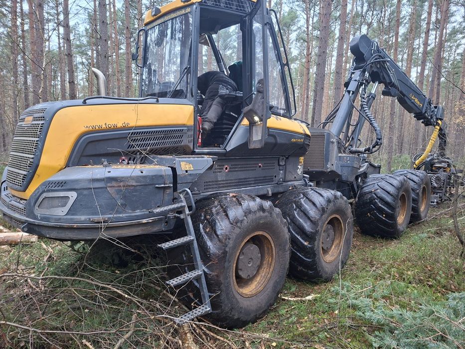Harwester Ponsse Bear w bardzo dobrym stanie z długą historią serwisow