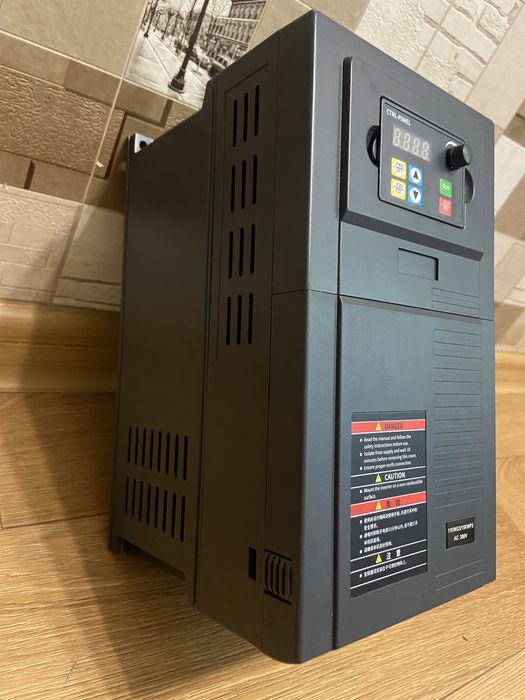 Частотник Преобразователь частоты suswe 320-11G3 11 кВт 380в/25а/400г