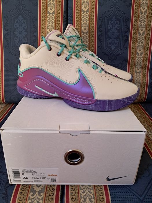 Nike Lebron 22 Mogul
