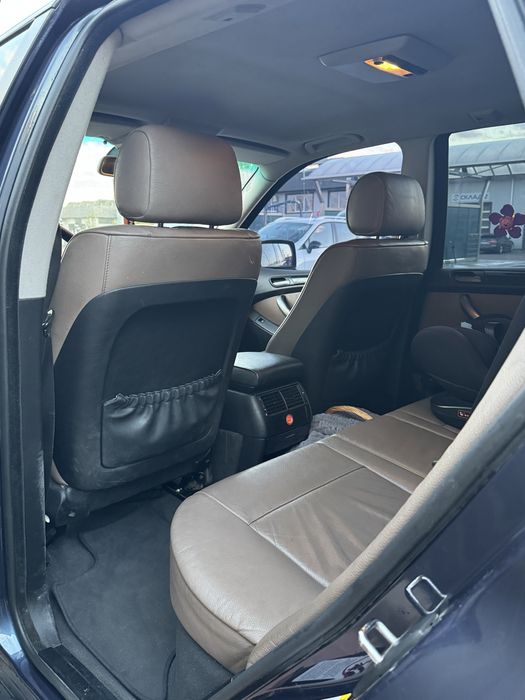 автомобіль BMW x5 E53 3.0d