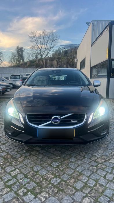 Volvo V60 2.0 D3 R-Design