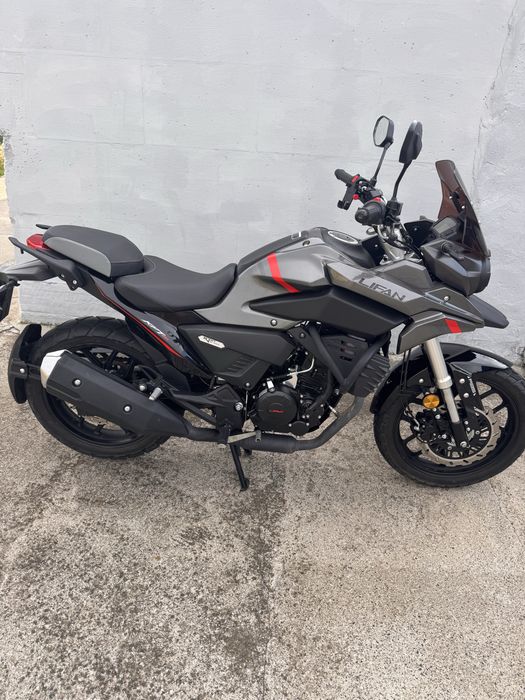 Продам мотоцикл Lifan KPT250