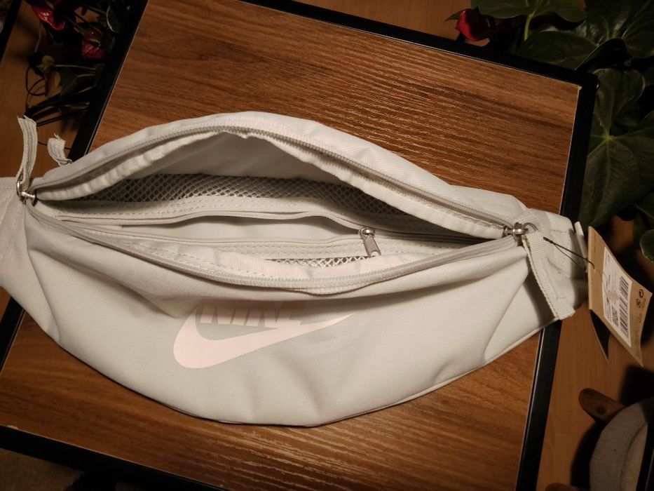 Nerka nike nowa popielata