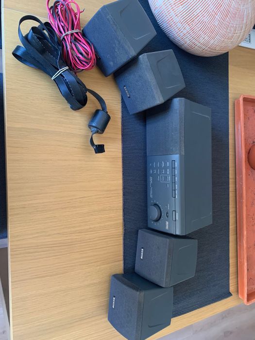 Colunas Dolby Surround Teac