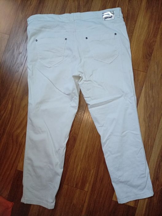 Spodnie damskie jeansowe białe