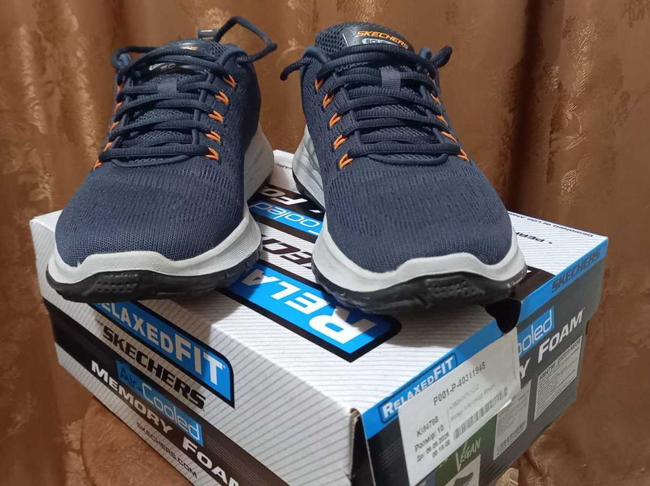 Кроссовки Skechers, размер 43