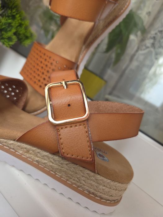 Босоніжки жіночі Skechers Bobs, 37р