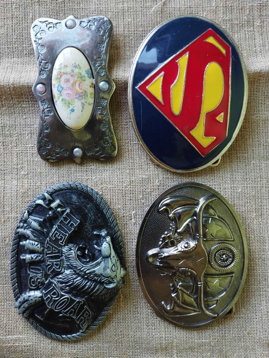 Бляха. Пряжка. Супермен.