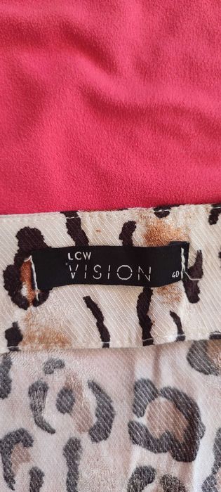 asymetryczna spódnica do połowy łydki M