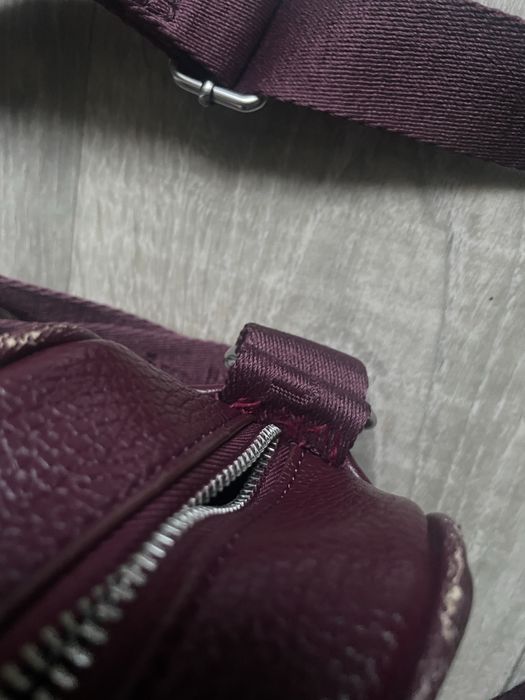 Calvin Klein оригинал сумка через плечо/кроссбади (бананка) кожаная