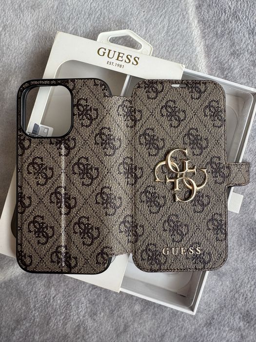 Etui plecki GUESS  z klapka iPhone 15 pro