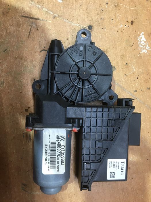 моторчик склопідіймача vag, fabia,golf seat