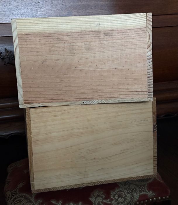 Drewniane skrzynki po winie z Francji