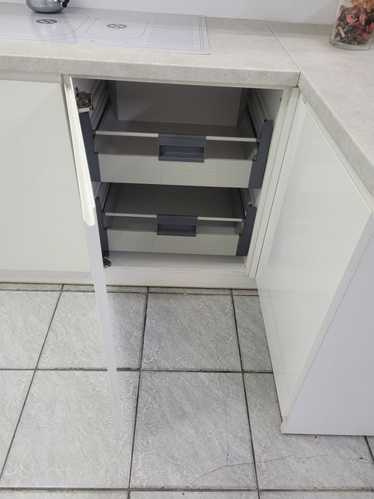 Kuchnia lakierowana, biała połysk. Wyprzedaż ekspozycji