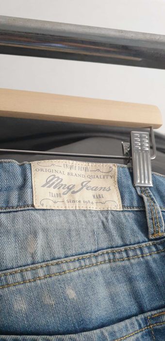 Jeans Mango com detalhes