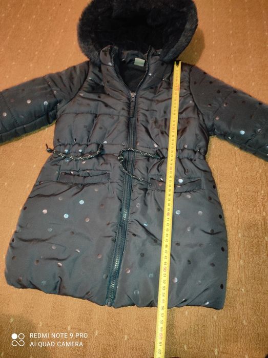 Тепла зимова куртка 122 р.