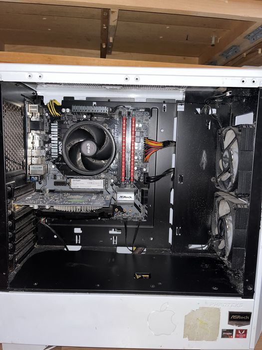 Komputer stacjonarny/ pc