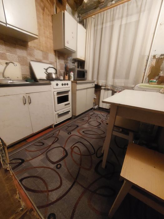 Продам 2к квартиру на Попова з агв