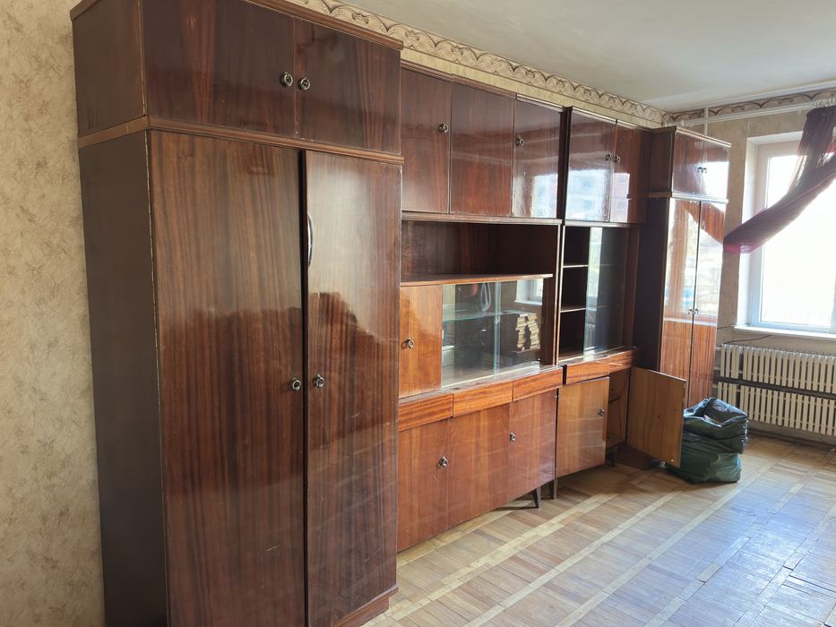 Стінка, шафа. Самовивіз Безкоштовно