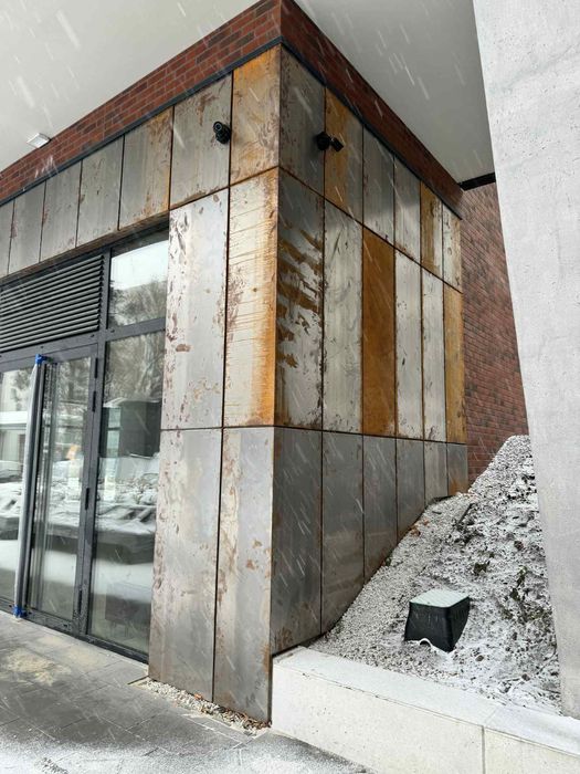 Montaż elewacji wentylowanych.