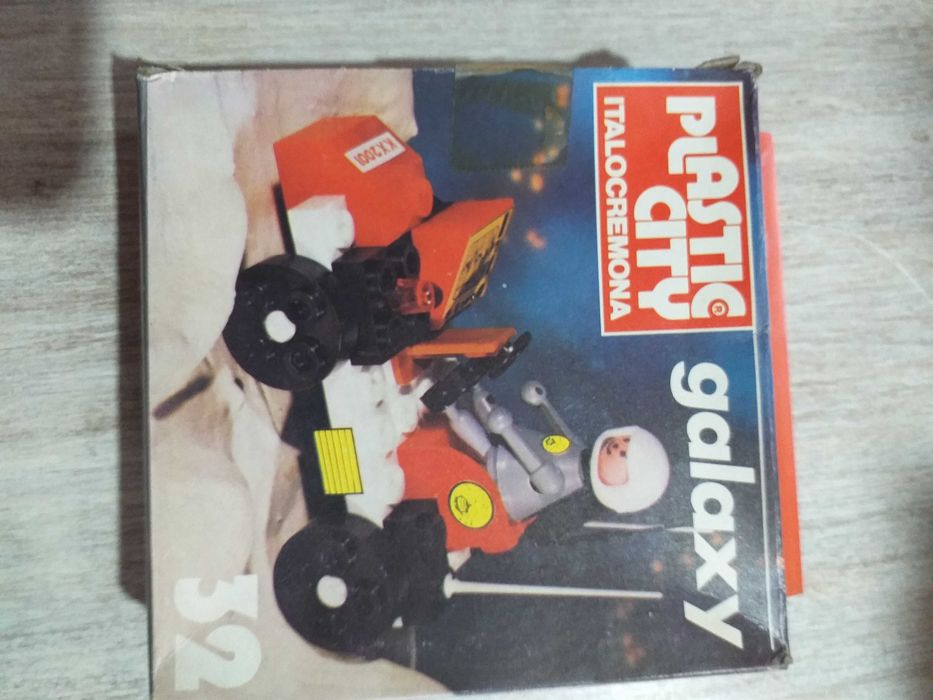 ( lego) espaço, Peças pequenas