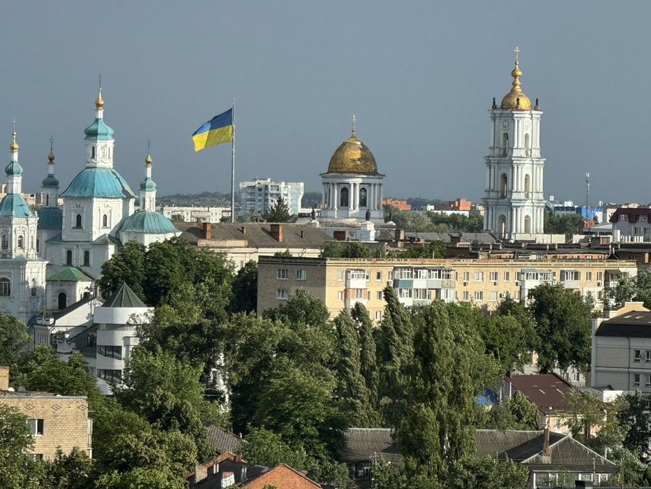 Кондиционер. Посуточно квартира центр трехкомнатная подобово