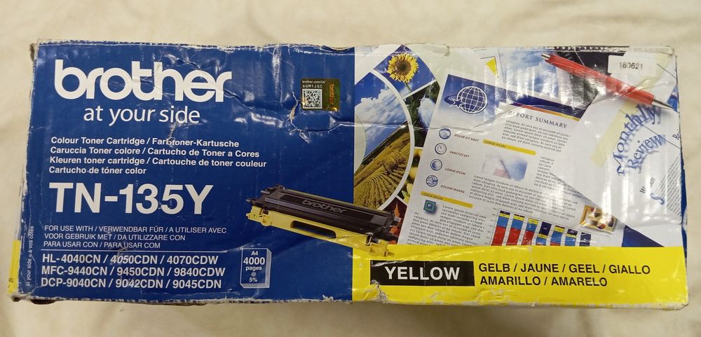 Картридж Brother TN-135Y