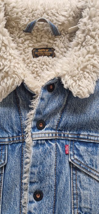 Levis M.         .