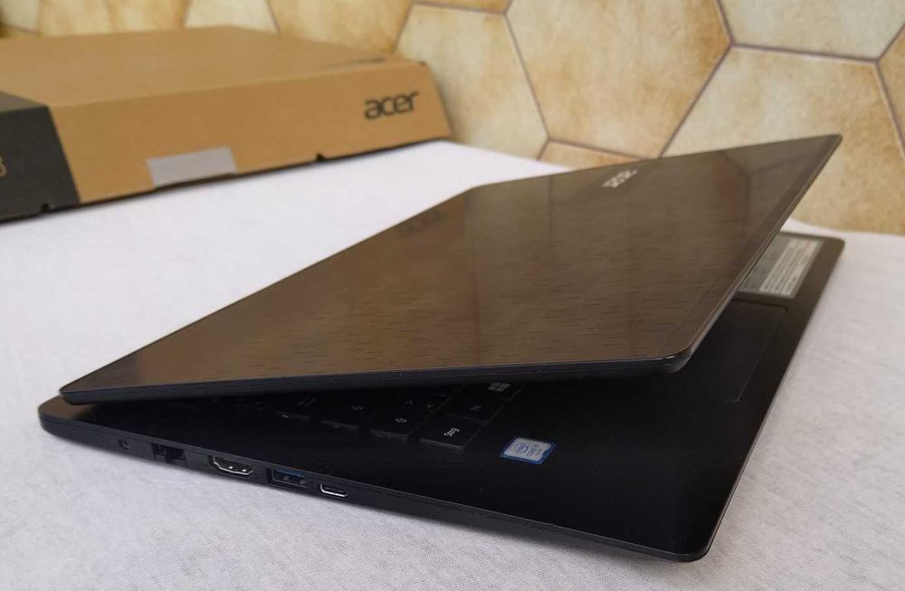 Acer V13 V3-372 13,3"/ i5-6200U/ HDD 512GB/ 8 GB RAM/ Intel HD520